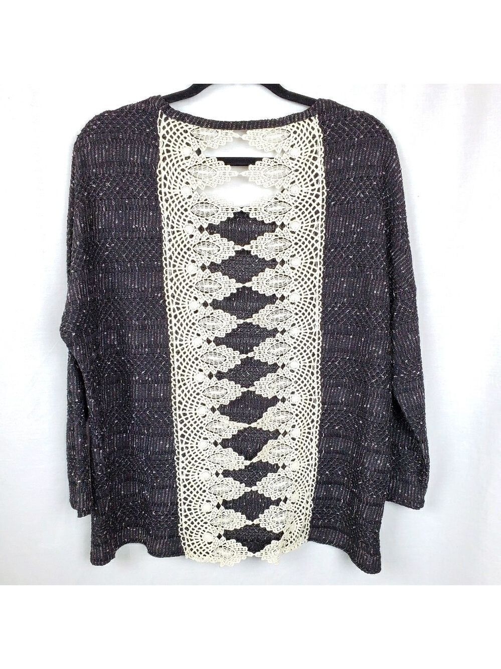 Entro sz M crocheted lace open back sweater